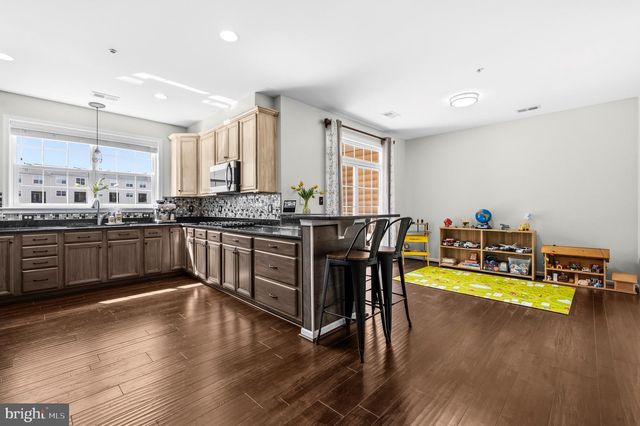 22715 SETTLERS TRAIL TER, Brambleton, VA 20148