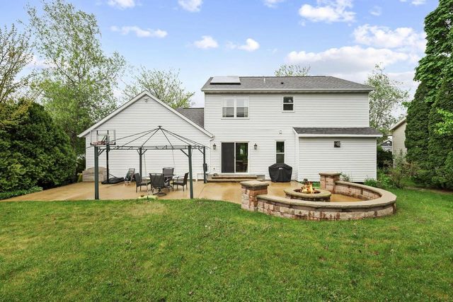 435 Ash Street, Oregon, WI 53575
