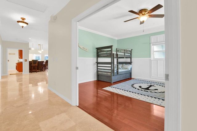 1704 DEL HAVEN Drive 38-B, Delray Beach, FL 33483