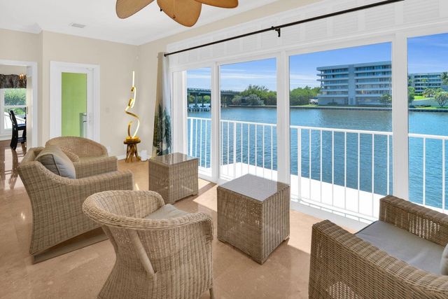 1704 DEL HAVEN Drive 38-B, Delray Beach, FL 33483