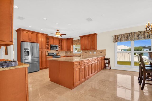 1704 DEL HAVEN Drive 38-B, Delray Beach, FL 33483