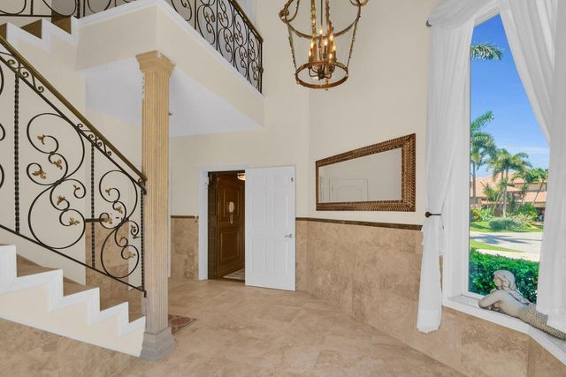 1704 DEL HAVEN Drive 38-B, Delray Beach, FL 33483