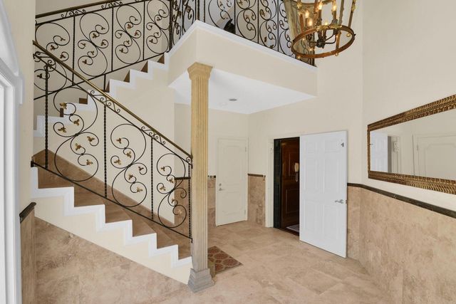 1704 DEL HAVEN Drive 38-B, Delray Beach, FL 33483