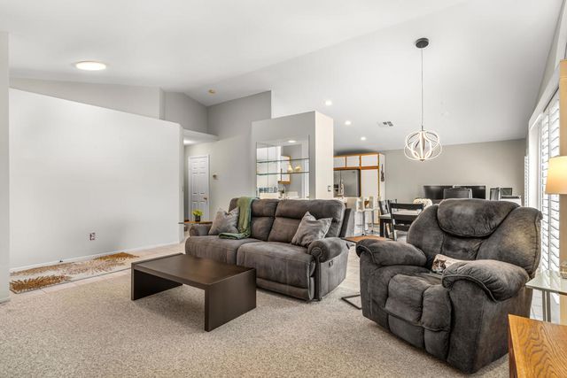 42690 Liolios Drive, Palm Desert, CA 92211