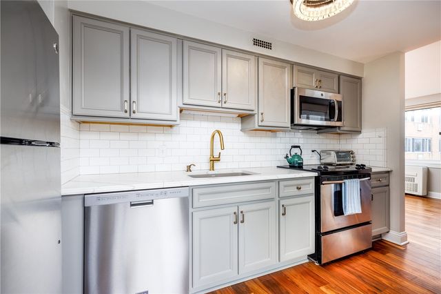 1000 East Avenue UN301, Rochester, NY 14607