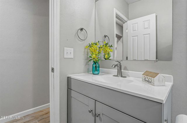 9207 Santa Rosalia Court B, El Paso, TX 79907