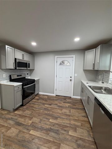 11 Haab Avenue, Babylon, NY 11702