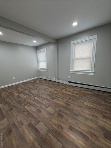 11 Haab Avenue, Babylon, NY 11702