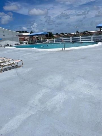 815 SW 10 Terrace 21V, Hallandale Beach, FL 33009