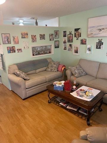 815 SW 10 Terrace 21V, Hallandale Beach, FL 33009