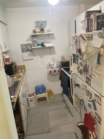 815 SW 10 Terrace 21V, Hallandale Beach, FL 33009