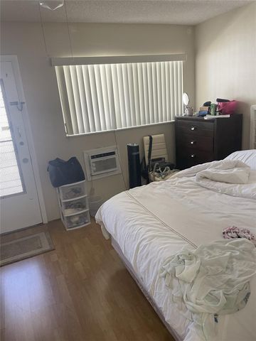 815 SW 10 Terrace 21V, Hallandale Beach, FL 33009