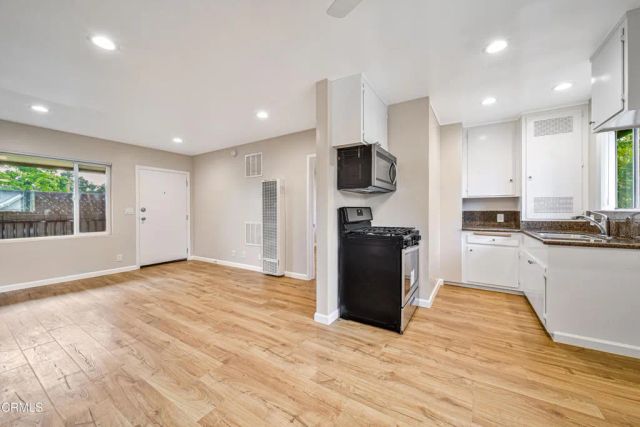 720 E Mountain Street 9, Pasadena, CA 91104