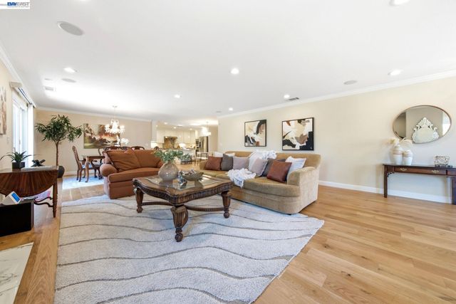 2122 Wilmington Drive, Walnut Creek, CA 94596
