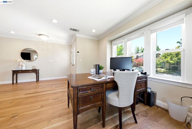 2122 Wilmington Drive, Walnut Creek, CA 94596