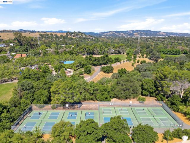 2122 Wilmington Drive, Walnut Creek, CA 94596