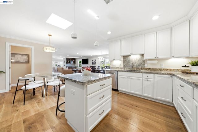 2122 Wilmington Drive, Walnut Creek, CA 94596