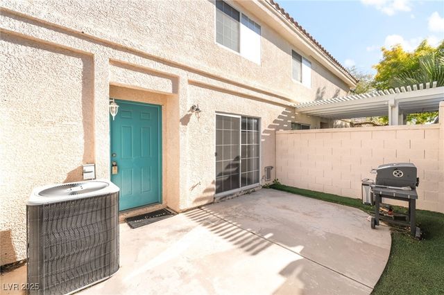 7917 Lisa Dawn Avenue, Las Vegas, NV 89147