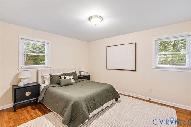 1206 Duke Of Gloucester St, Colonial Heights, VA 23834