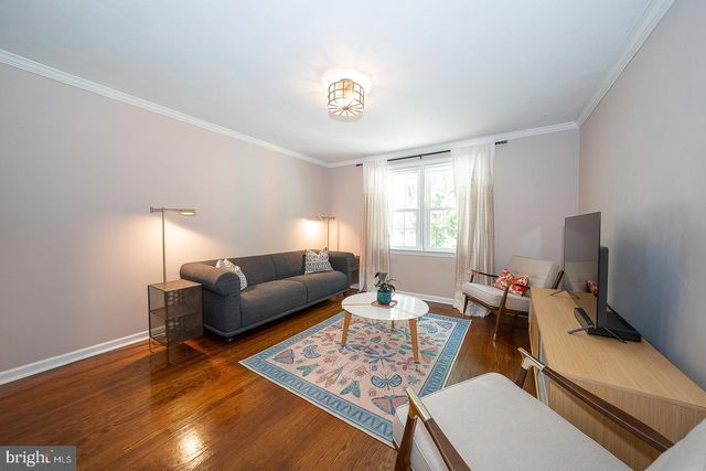 734 WOODCREST RD, Wayne, PA 19087