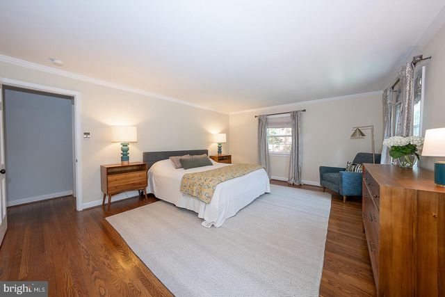 734 WOODCREST RD, Wayne, PA 19087