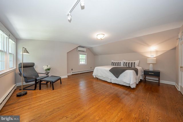 734 WOODCREST RD, Wayne, PA 19087