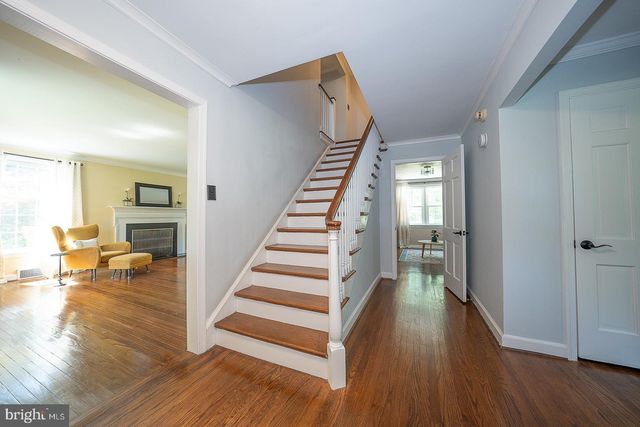 734 WOODCREST RD, Wayne, PA 19087