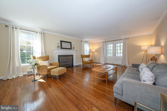 734 WOODCREST RD, Wayne, PA 19087