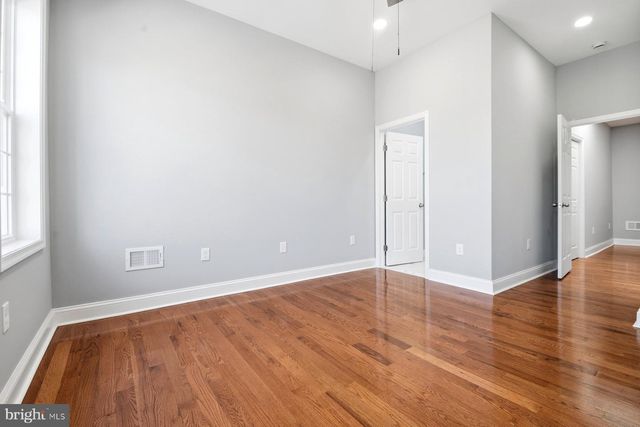 2609 E MADISON ST E, Baltimore, MD 21205