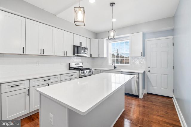 2609 E MADISON ST E, Baltimore, MD 21205