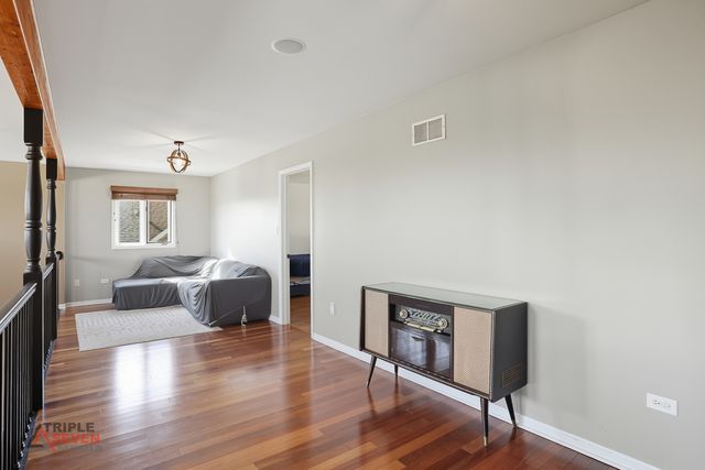 7407 Ridgefield Lane, Tinley Park, IL 60487