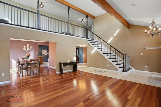 7407 Ridgefield Lane, Tinley Park, IL 60487