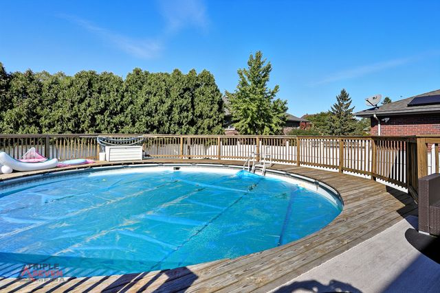 7407 Ridgefield Lane, Tinley Park, IL 60487