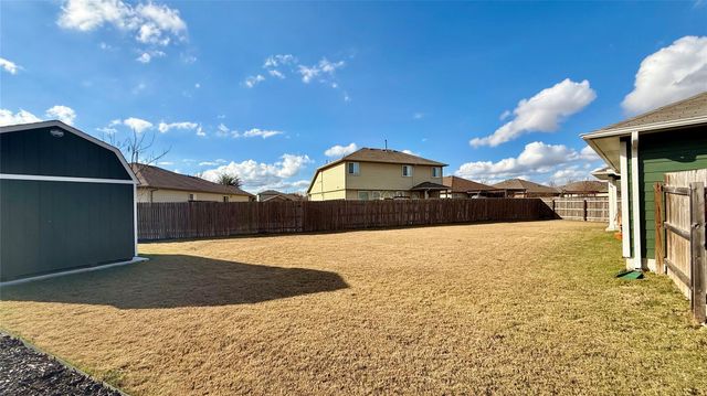 112 Esparza CT, Hutto, TX 78634