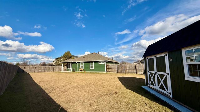 112 Esparza CT, Hutto, TX 78634