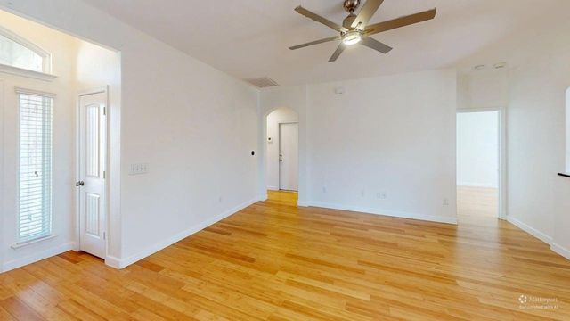 112 Esparza CT, Hutto, TX 78634