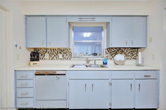 4404 Seawood Avenue, Sebring, FL 33875