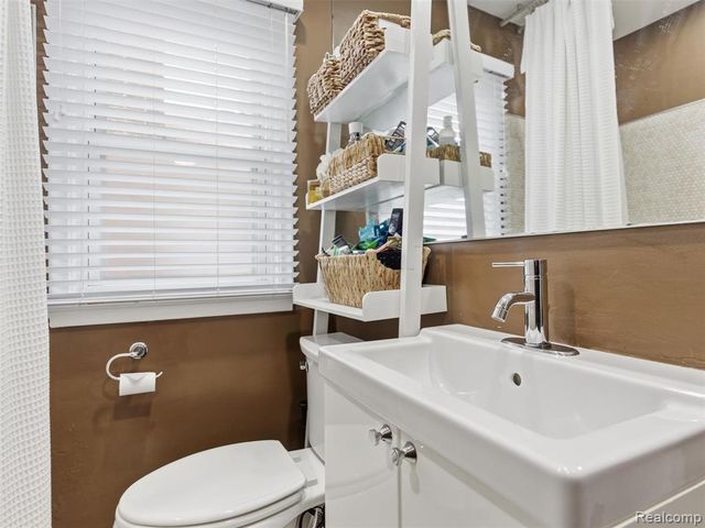4154 Cooper Avenue, Royal Oak, MI 48073