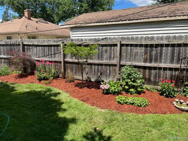 4154 Cooper Avenue, Royal Oak, MI 48073