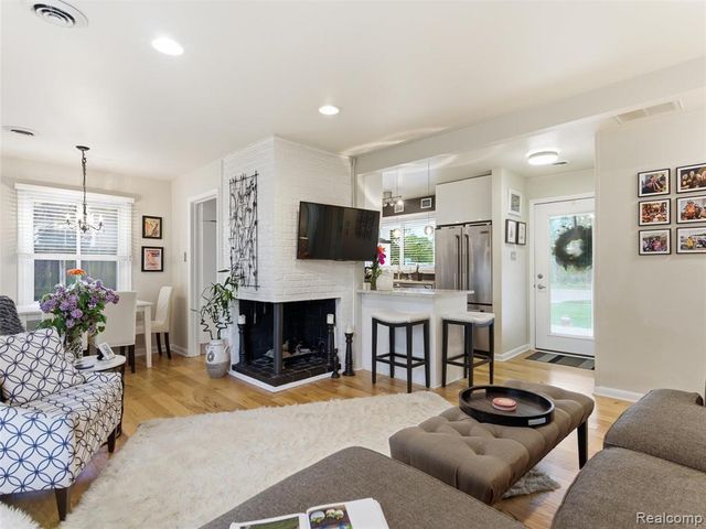 4154 Cooper Avenue, Royal Oak, MI 48073