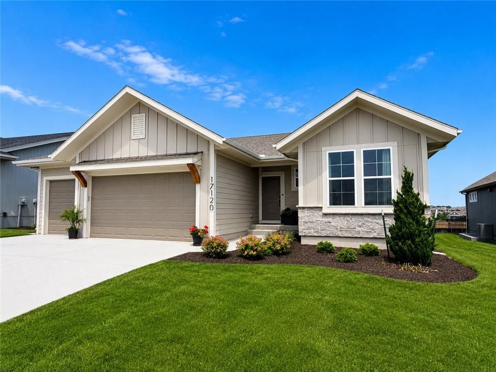 17120 W 168th Place, Olathe, KS 66062