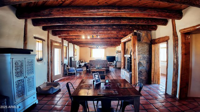 586 N TREATY HILL Trail, Saint David, AZ 85630