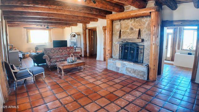 586 N TREATY HILL Trail, Saint David, AZ 85630