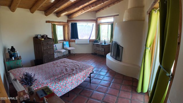 586 N TREATY HILL Trail, Saint David, AZ 85630