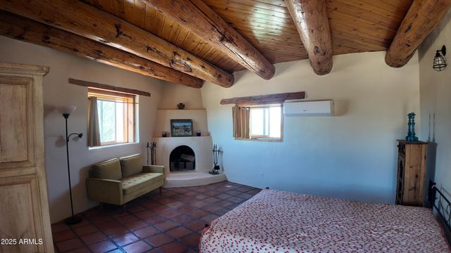 586 N TREATY HILL Trail, Saint David, AZ 85630