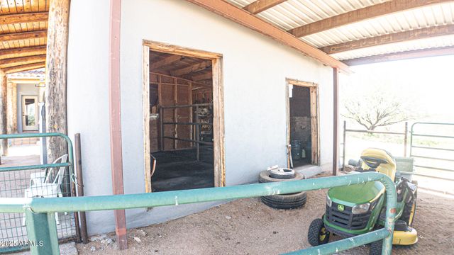 586 N TREATY HILL Trail, Saint David, AZ 85630