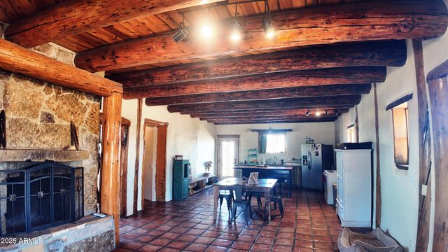 586 N TREATY HILL Trail, Saint David, AZ 85630