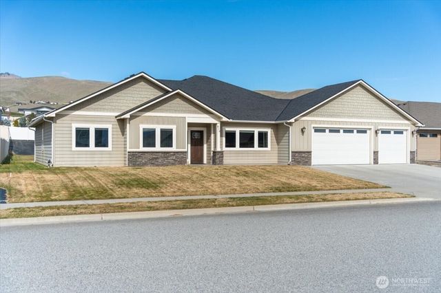 819 Autumn Crest Drive, Wenatchee, WA 98801