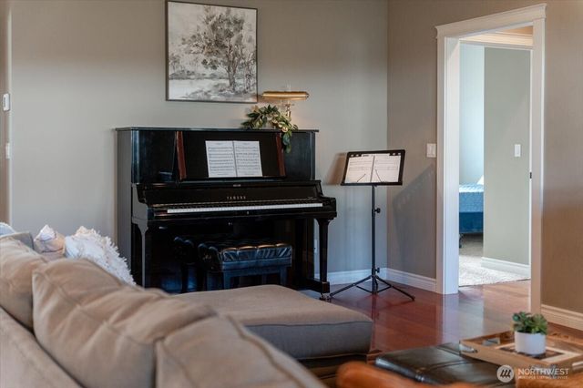 819 Autumn Crest Drive, Wenatchee, WA 98801