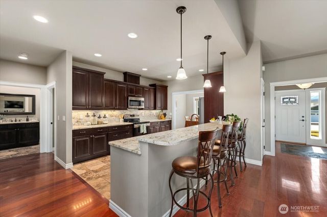 819 Autumn Crest Drive, Wenatchee, WA 98801